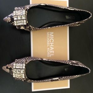 Michael Kors Michelle Flat